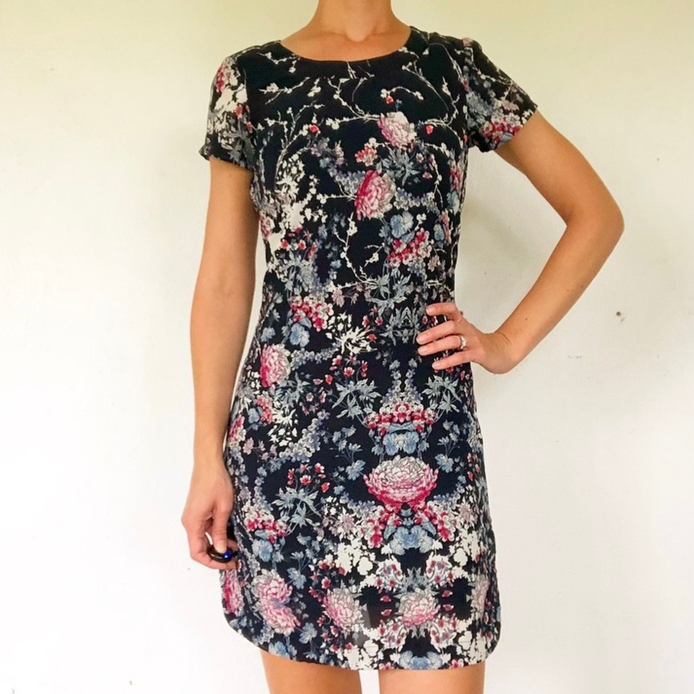 Floral shift dress